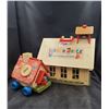 Image 2 : VINTAGE FISHER PRICE PLAY FAMILY SCHOOL & GOLDILOCKS & 3 BEARS PLAYHOUSE