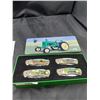Image 1 : JOHN DEERE 4 PIECE POCKET KNIFE COLLECTION IN TIN
