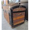 Image 2 : AMAZING LATE VICTORIAN WOOD/METAL DOME TOP SHIPPING TRUNK