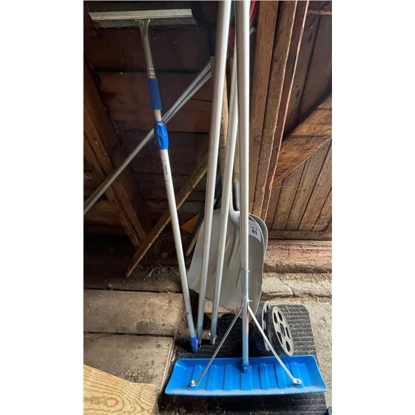 Shovels, snow roof shovel & long squeegee