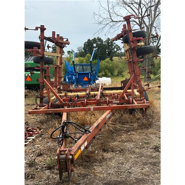 Krause 27 1/2' field cultivator