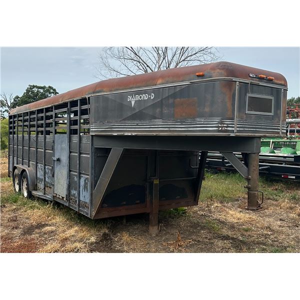 Diamond D 20' Stock trailer