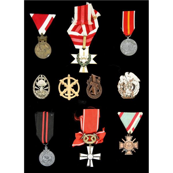 WWII ERA EUROPEAN MEDALS & BADGES.