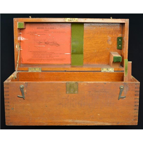 WWI CARRY CASE FOR BRITISH DIRECTOR NO. 5 MK1