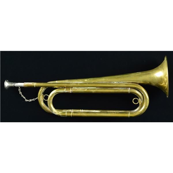 US WWII BUGLE.