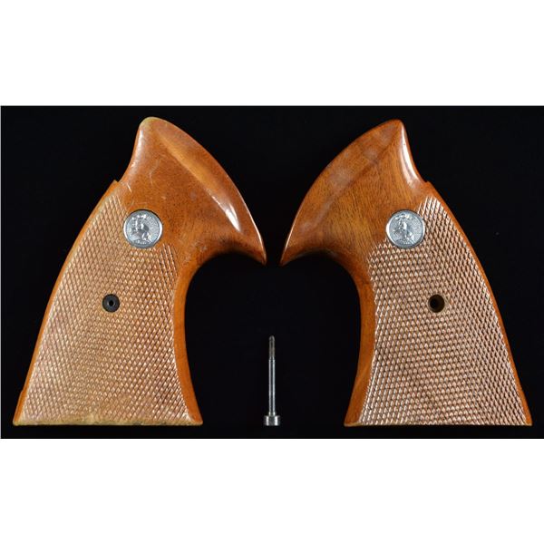 COLT FACTORY J FRAME CHECKERED WALNUT GRIPS.