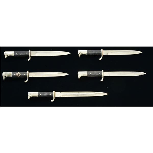 5 WWII GERMAN DRESS BAYONETS.