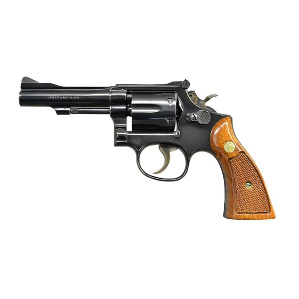 SMITH & WESSON MODEL15-4 DOUBLE ACTION REVOLVER.