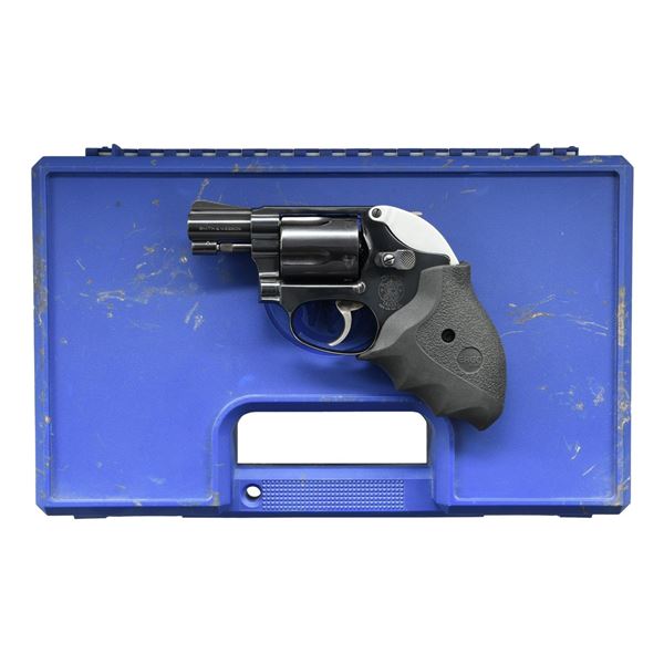 SMITH & WESSON MODEL 36-7 J FRAME REVOLVER.