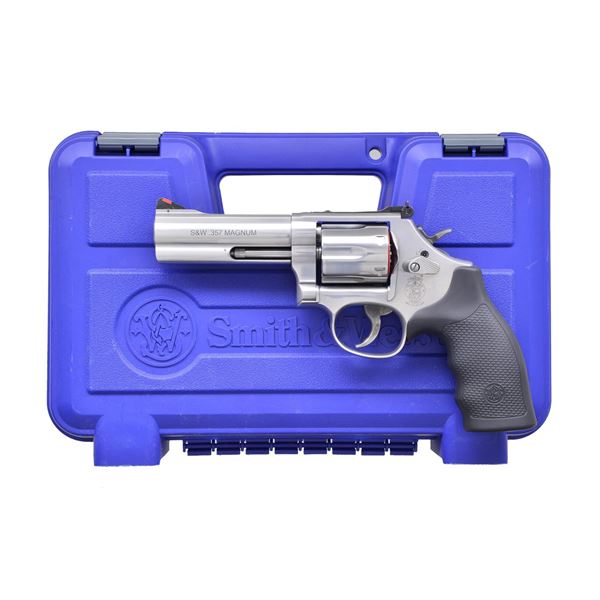 STAINLESS STEEL 357 MAG S&W MODEL 686-6 REVOLVER.