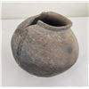 Image 2 : Ancient Mimbres Pottery Indian Pot Vessel