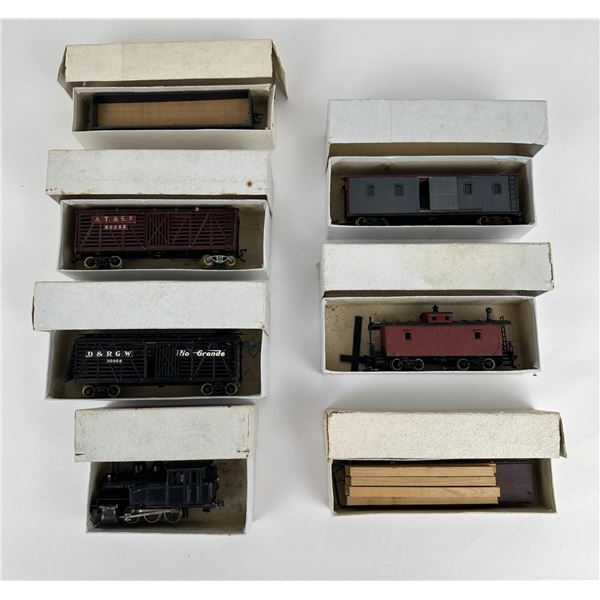 Group of International Models Metal HO Train Cars