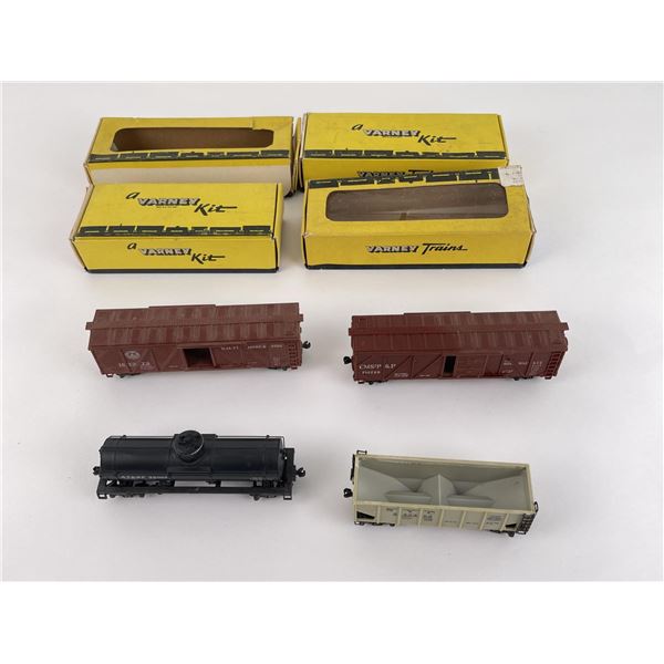 Varney Plastic Train Cars HO Scale