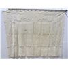 Image 3 : Fieldcrest Lace Table Cloth