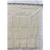 Image 5 : Fieldcrest Lace Table Cloth