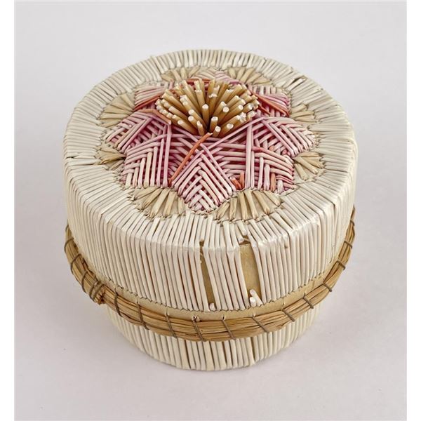 Antique Ojibwe Indian Birch Bark Quilled Box