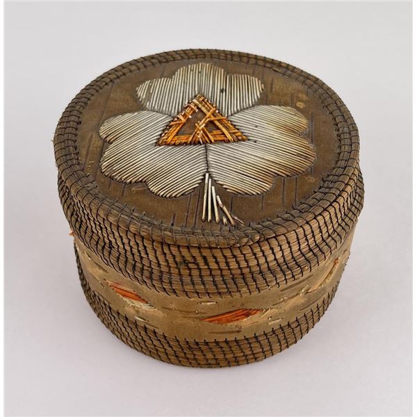 Antique Ojibwe Indian Birch Bark Quilled Box