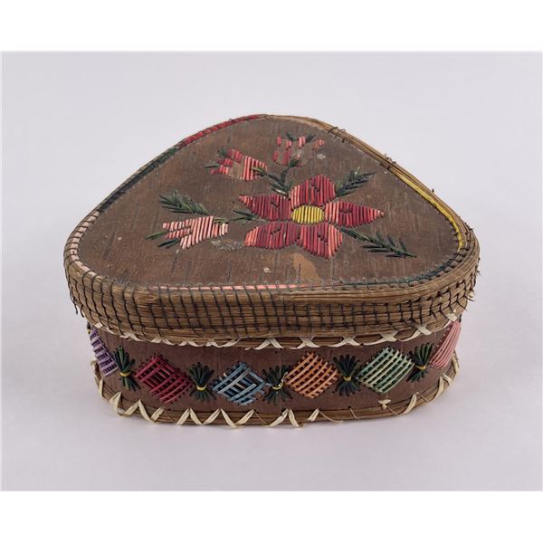 Antique Ojibwe Indian Birch Bark Quilled Box