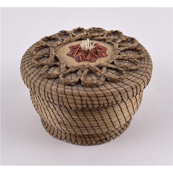 Antique Ojibwe Indian Birch Bark Quilled Box