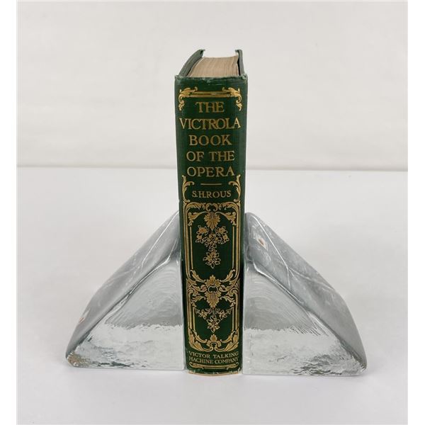 The Victrola Book of the Opera