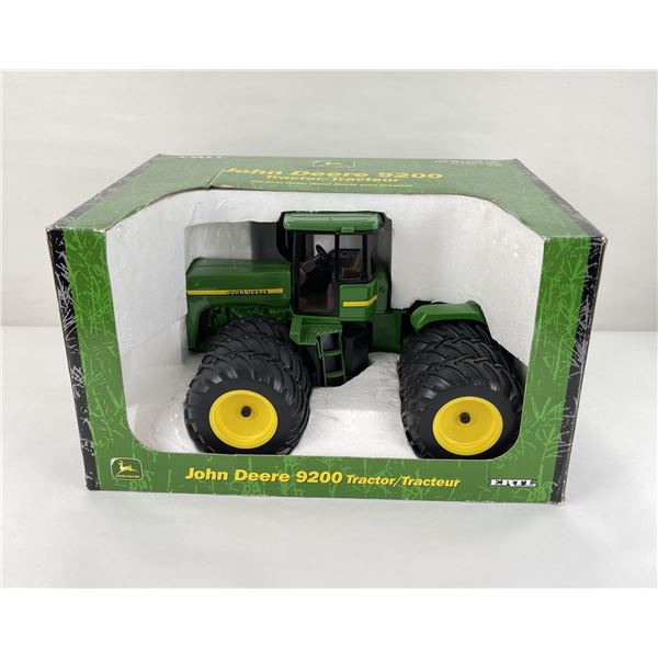 ERTL John Deere 9200 Tractor Toy