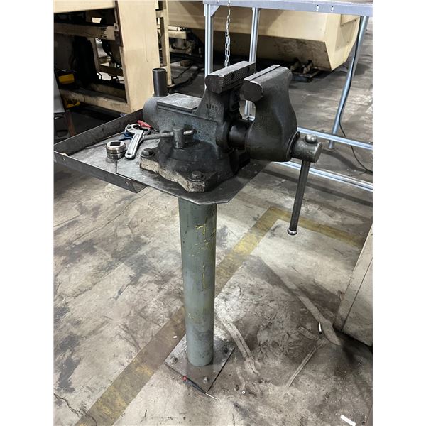 5" Pedestal Vise w/ Stand