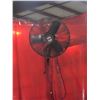 Image 3 : Lot of (4) Wall Mounted Fans