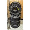 Image 1 : SET OF FOUR 16" STEEL WHEELS - DUAL PCD