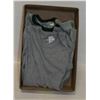 Image 1 : FLAT OF 2 ASSORTED SHORT SLEEVE TEE SHIRTS SMALL