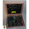 Image 1 : ESTATE JEWELRY BOX FULL OF TORQUISE