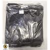 Image 1 : 6 DISPOSABLE BLACK APRON/ ROBES
