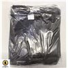 Image 1 : 6 DISPOSABLE BLACK APRON/ ROBES