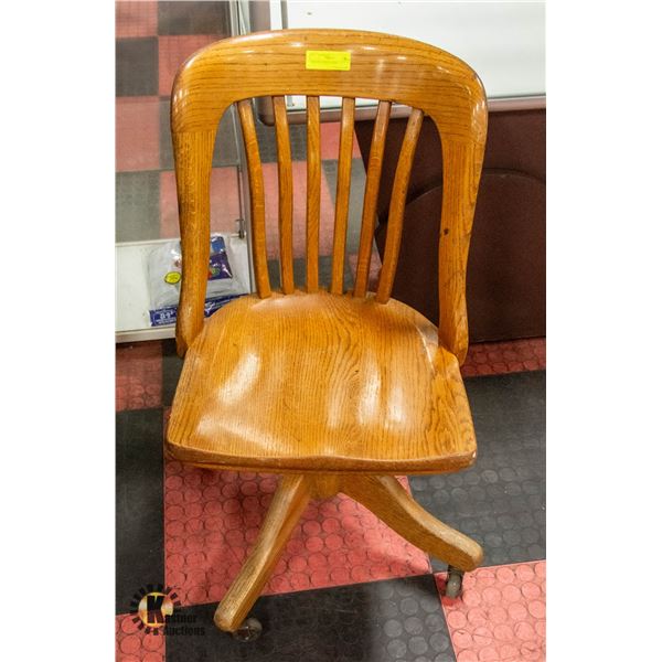 VINTAGE OFFICE CHAIR