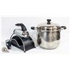 Image 1 : BOX WITH LARGE STEW/SOUP POT & SUNBEAM