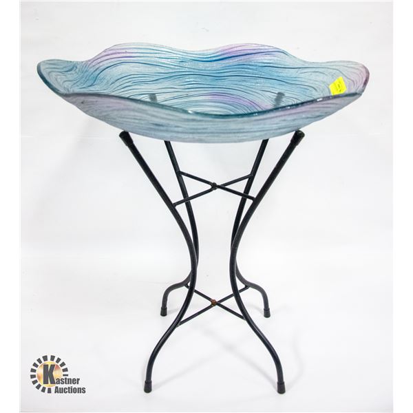 BIRD BATH 20"X21" HIGH