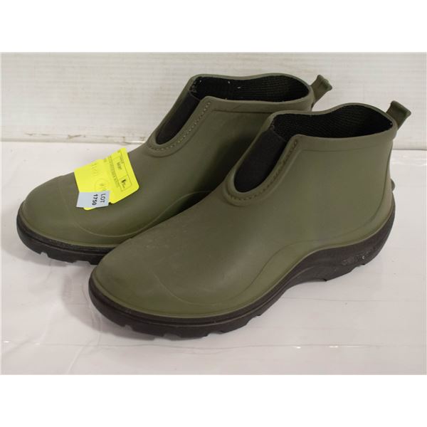 SIZE 8 WOMENS RUBBER BOOTS