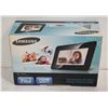 SAMSUNG DIGITAL PHOTO FRAME (7" WIDE
