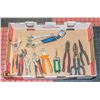 Image 1 : FLAT WITH 12 HAND TOOLS INCL. VICE GRIPS,