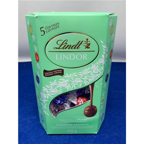 Lindt Lindor Assorted Chocolates (608g)