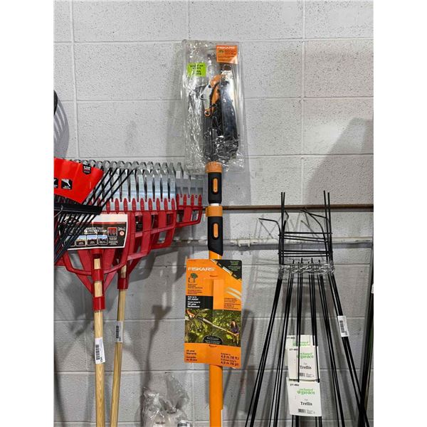 Fiskars Power Lever Extendable Pole Saw and Pruner