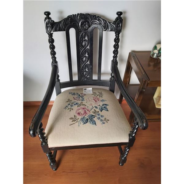 Gentlemans Chair with Baroque Spindles