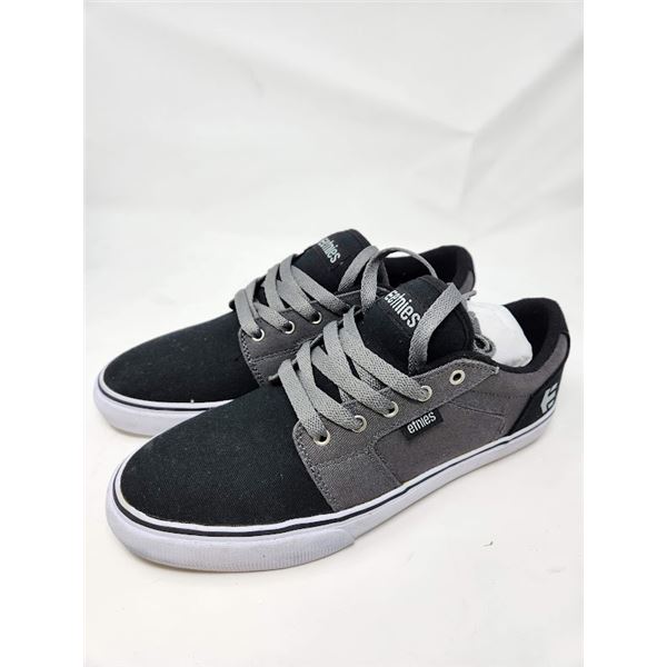 Etnies skateboard shoes