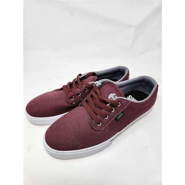 Etnies skateboard shoes