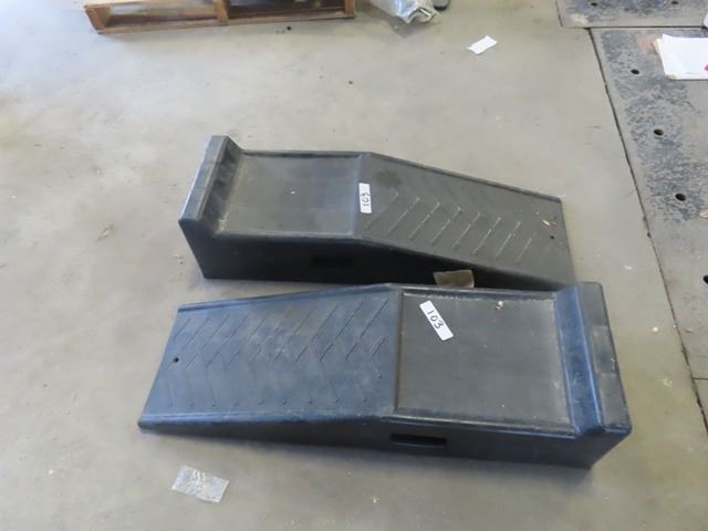 Poly Car Ramps 3000 LBS Each Capacity - McSherry Auction Service Ltd.