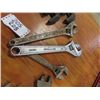 Image 3 : 2 Aluminum Pipe Wrenches 24'' + 18'' , 5 