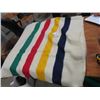 Image 1 : Hudson Bay Point Wool Blanket 90'' x 180'' 