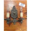 Image 2 : 2 Antique Wall Scone Lights
