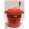 CHEF MASTER 20QT RED SALAD SPINNER * COMPLETE