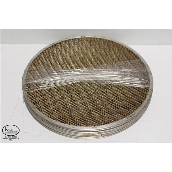LOT OF 10 ALUMINUM 18" PIZZA SCREENS