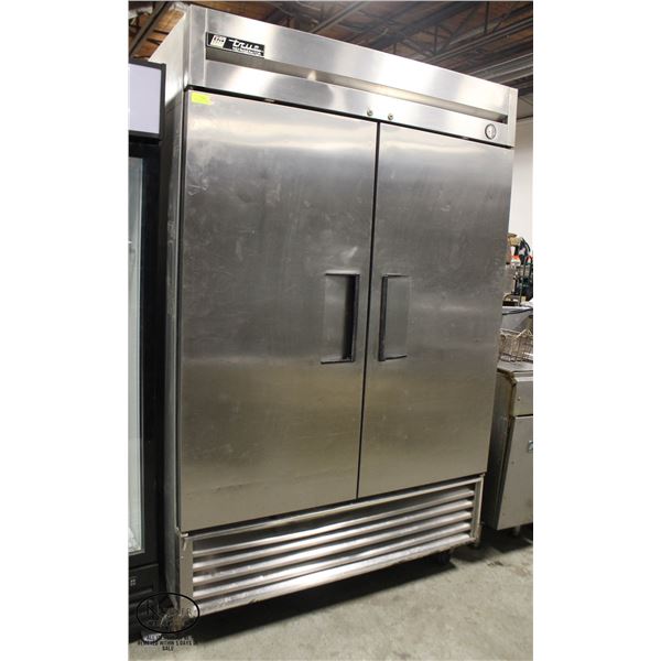 TRUE STAINLESS STEEL SOLID DUAL DOOR REFRIGERATOR